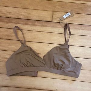 FITS EVERYBODY TRIANGLE BRALETTE | SIENNA